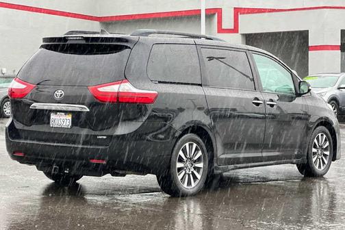2019 Toyota Sienna Limited