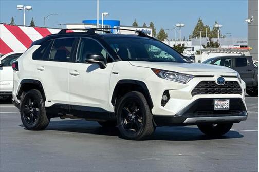 2019 Toyota RAV4 Hybrid SE