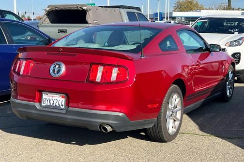 2010 Ford Mustang Base