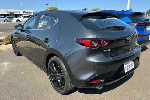 2019 Mazda Mazda3 FWD w/Premium Package