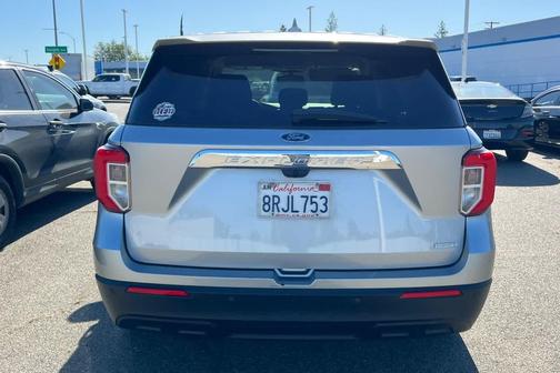 Iconic Silver Metallic 2020 Ford Explorer Base