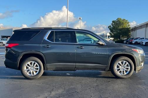 2021 Chevrolet Traverse LT Cloth