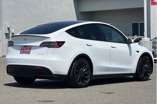 2022 Tesla Model Y Performance Dual Motor All-Wheel Drive