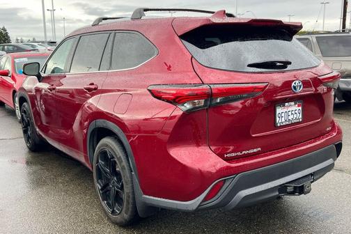 2023 Toyota Highlander Hybrid XLE