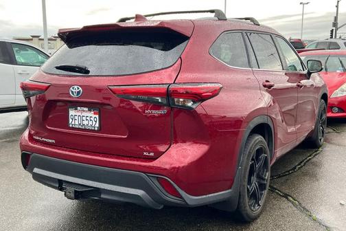 2023 Toyota Highlander Hybrid XLE