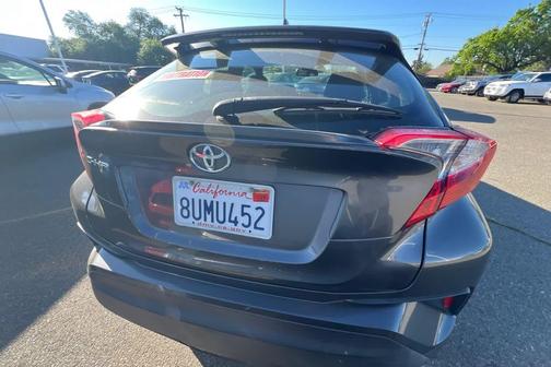 2018 Toyota C-HR XLE Premium