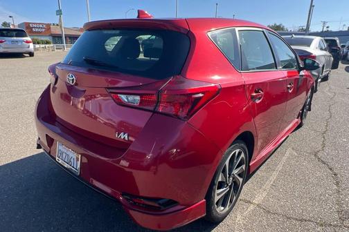 Barcelona Red Metallic 2018 Toyota Corolla iM Base