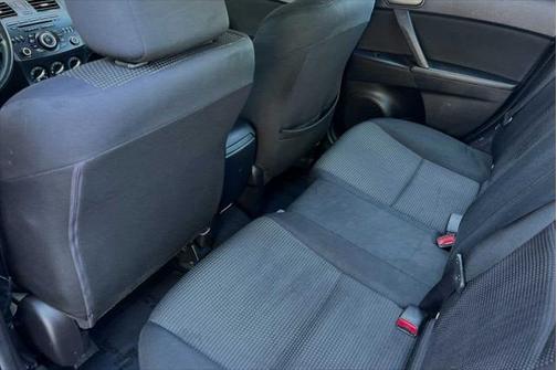 Liquid Silver Metallic 2012 Mazda Mazda3 i Sport