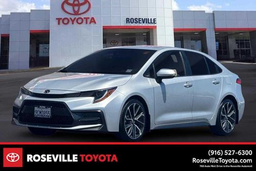 Classic Silver Metallic 2022 Toyota Corolla SE
