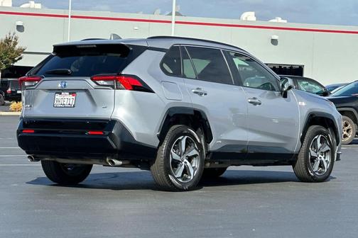 2022 Toyota RAV4 Prime SE