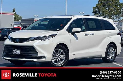 2021 Toyota Sienna Limited 7-Passenger