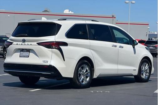 2021 Toyota Sienna Limited 7-Passenger