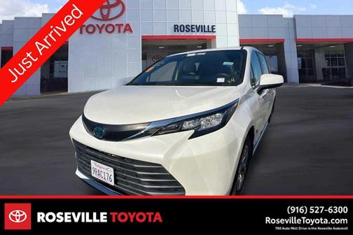 2021 Toyota Sienna XLE 7 Passenger