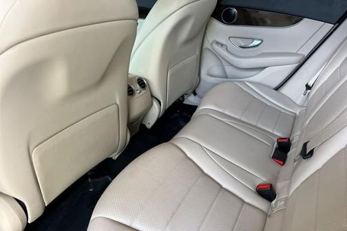 2021 Mercedes-Benz GLC 300 4MATIC