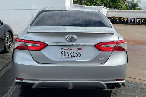 Celestial Silver Metallic 2018 Toyota Camry SE