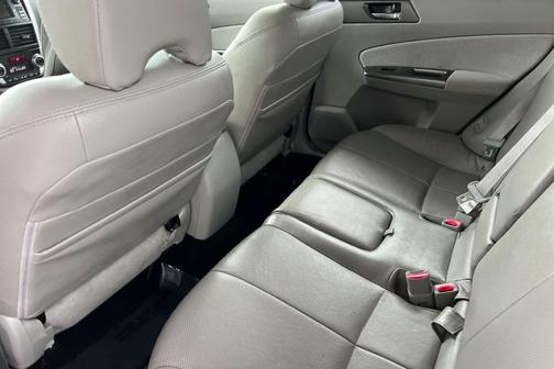 Camellia Red Pearl 2013 Subaru Forester 2.5X Touring