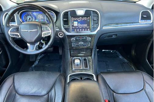 2018 Chrysler 300 Limited