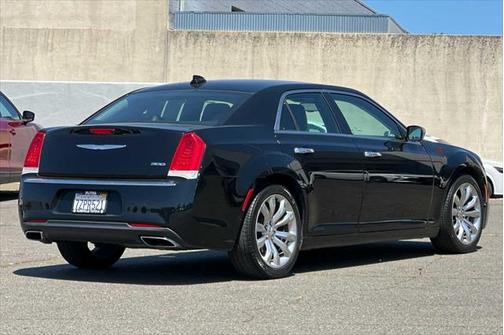 2018 Chrysler 300 Limited