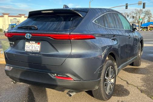 2023 Toyota Venza LE