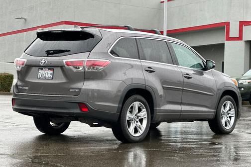 2016 Toyota Highlander Limited