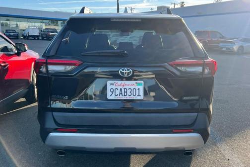 Midnight Black/Ice Edge Roof 2019 Toyota RAV4 Adventure