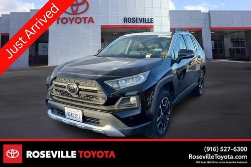 Midnight Black/Ice Edge Roof 2019 Toyota RAV4 Adventure
