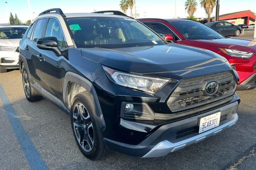 Midnight Black/Ice Edge Roof 2019 Toyota RAV4 Adventure