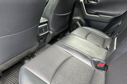 Midnight Black/Ice Edge Roof 2019 Toyota RAV4 Adventure