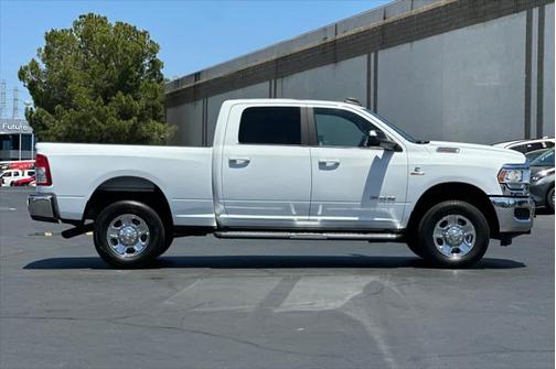 2022 RAM 2500 Big Horn Crew Cab 4x4 6'4' Box