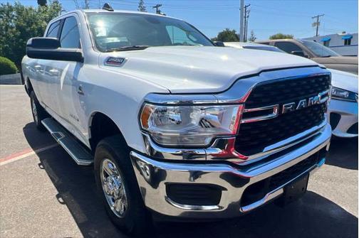 2022 RAM 2500 Big Horn Crew Cab 4x4 6'4' Box