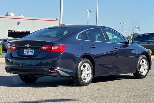 Blue Velvet Metallic 2017 Chevrolet Malibu 1LS