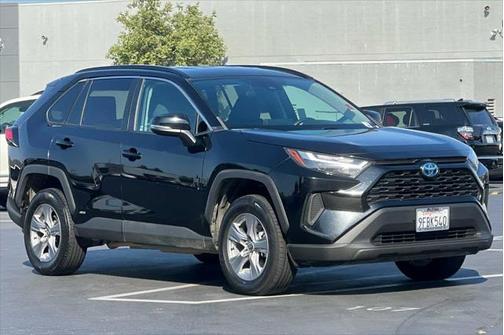 2023 Toyota RAV4 Hybrid XLE