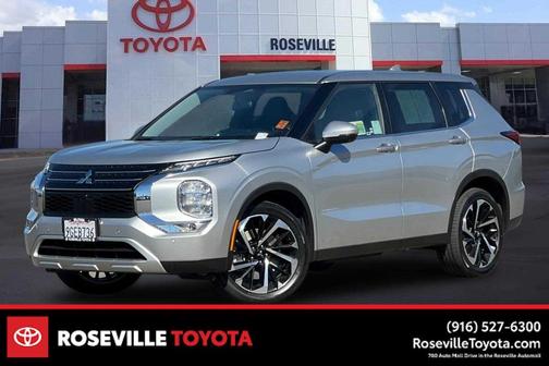 Alloy Silver Metallic 2023 Mitsubishi Outlander SE 2.5 2WD