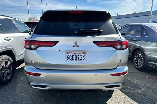 2023 Mitsubishi Outlander SE 2.5 2WD