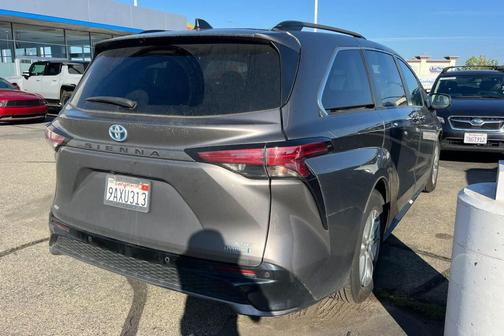 Predawn Gray Mica 2022 Toyota Sienna XSE 7 Passenger