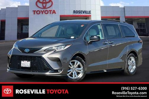Predawn Gray Mica 2022 Toyota Sienna XSE 7 Passenger
