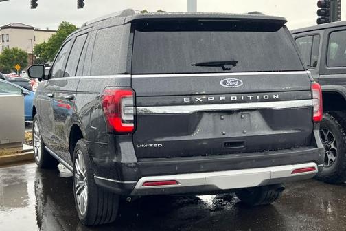 Dark Matter Gray Metallic 2024 Ford Expedition Limited