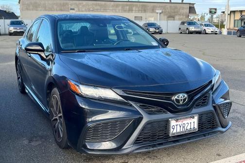 2021 Toyota Camry SE