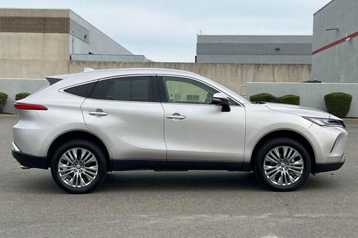 2022 Toyota Venza Limited