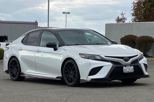 Midnight Black Metallic 2020 Toyota Camry TRD