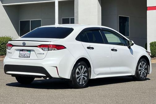 Wind Chill Pearl 2022 Toyota Corolla Hybrid LE