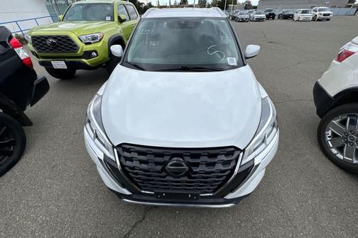 2021 Nissan Kicks SV