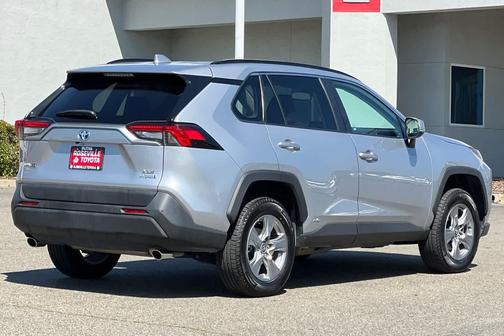 Silver Sky Metallic 2024 Toyota RAV4 Hybrid XLE