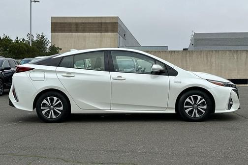 2017 Toyota Prius Prime Advanced