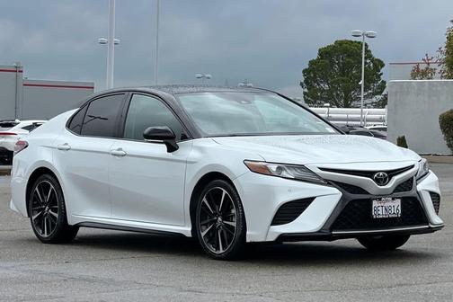 2018 Toyota Camry XSE