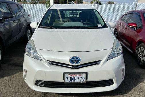 2014 Toyota Prius v Three