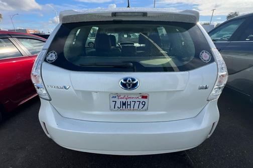2014 Toyota Prius v Three