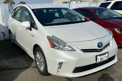 2014 Toyota Prius v Three