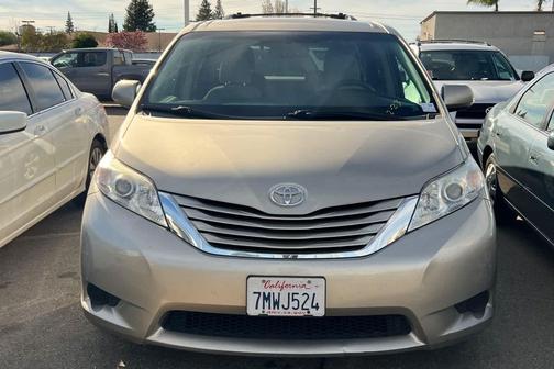 2015 Toyota Sienna LE