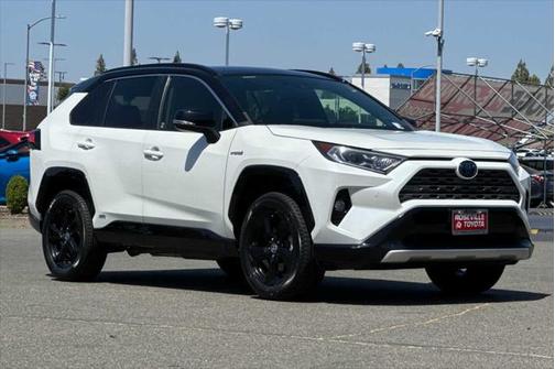 2020 Toyota RAV4 Hybrid SE